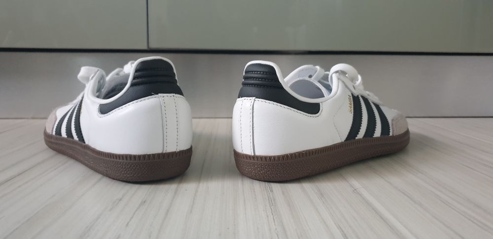 Adidas Samba Leather  Unisex 37 1/2/ 23см НОВО ОРИГИНАЛ Унисекс Кецове