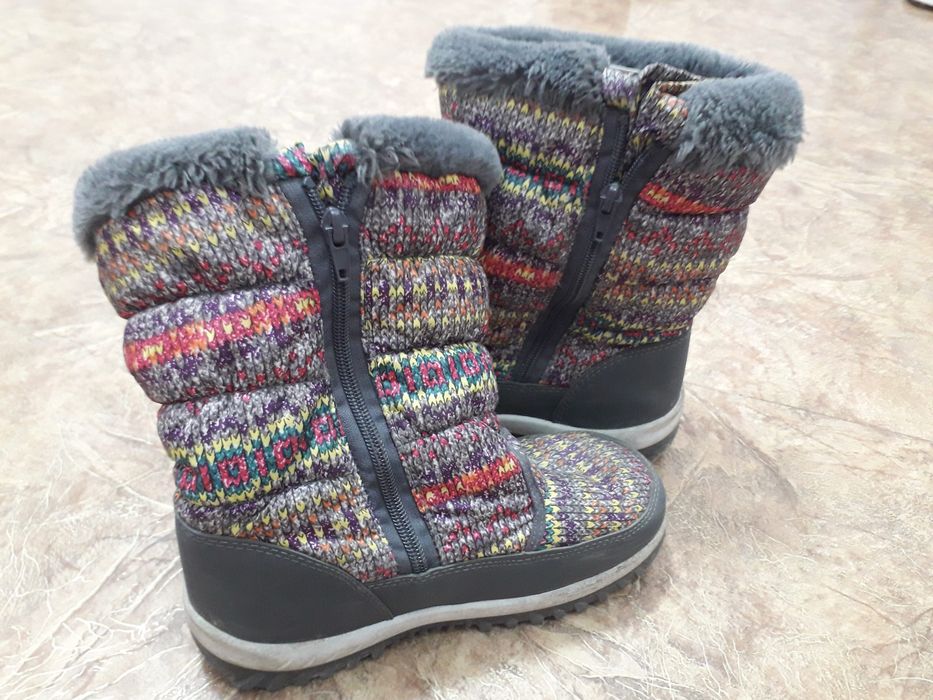 Продам демисезонные ботинки, сапоги  аляска для подрост. девочек