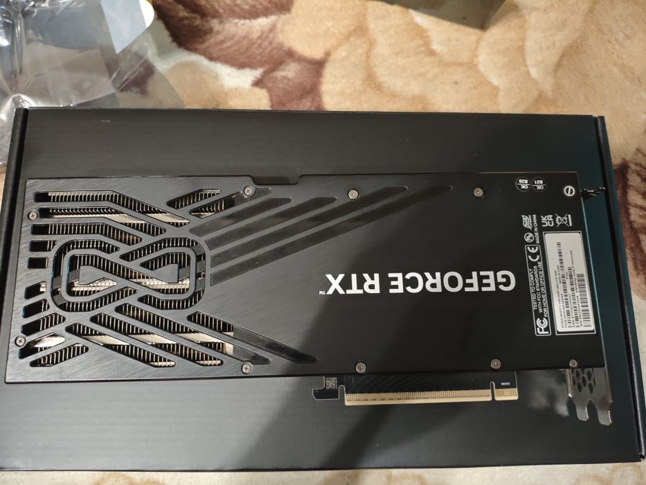 Продам RTX 5070 12GB