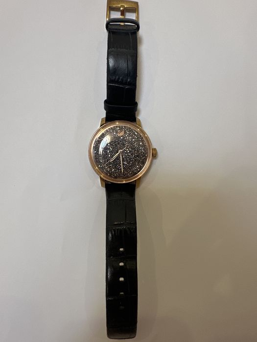Часовник Swarovski