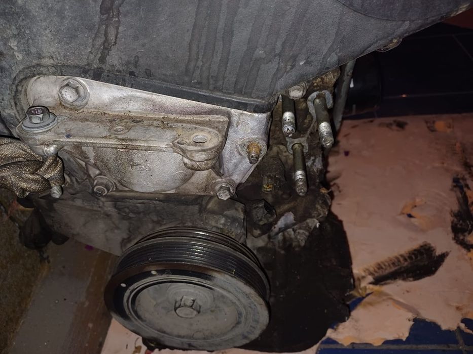 Двигатель  3 MZ .   Oбъём 3,3     В