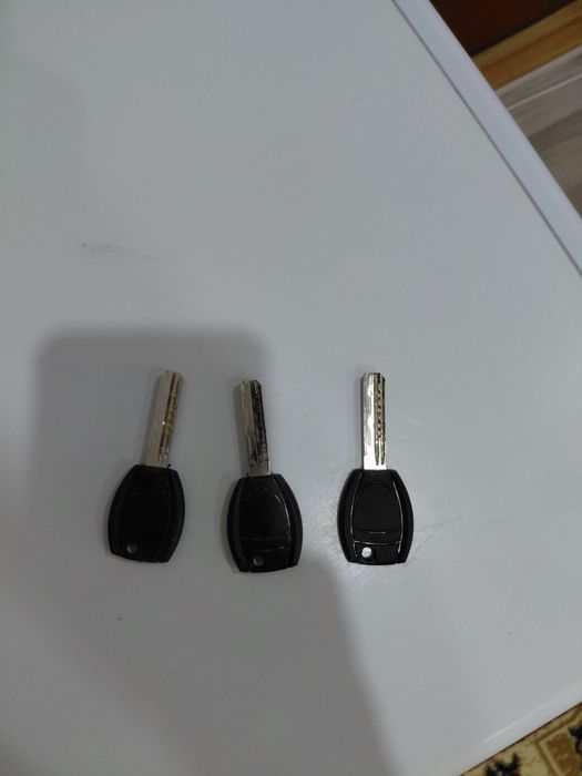 Продам Железеый дверь