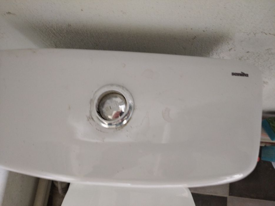 Унитаз, бу, только трещина на бочке