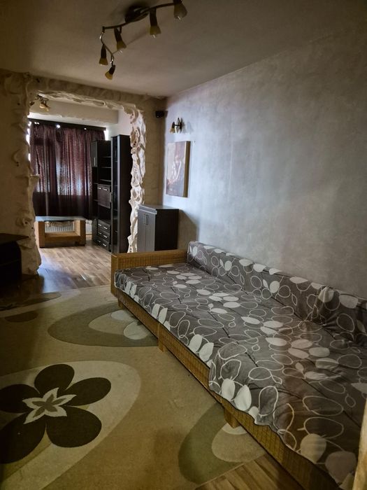 Inchiriez apartament central