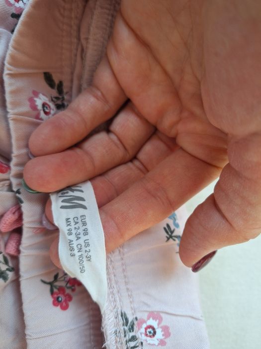 Нови дрешки за момиченце 3-4 годинии