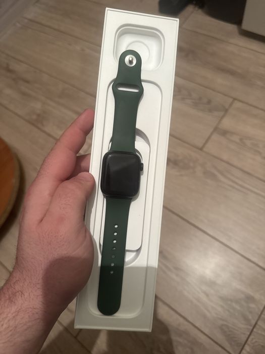 Часы эпл вотч 7 серии