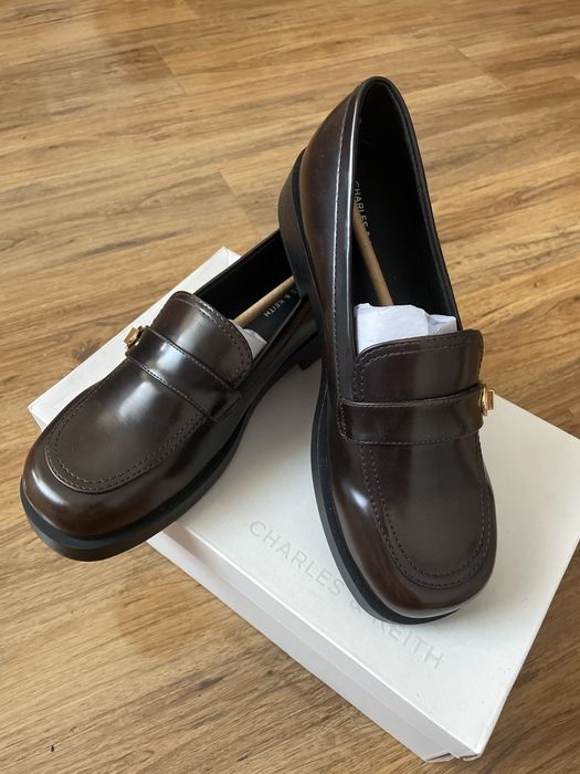 Лоферы Charles & Keith