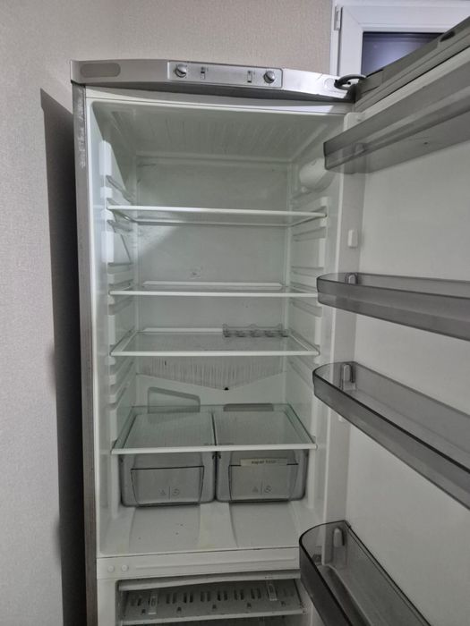 Холодилник срочна продожа