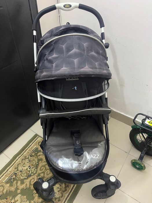 Коляска детская прогулочная