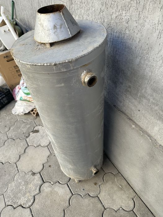Rabochiy dvuxkontar kotyol, 200-300 m2 joyni bemalol qiynalmi isitadi.