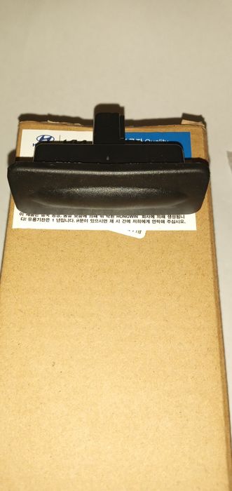 Кнопка замка багажника кия