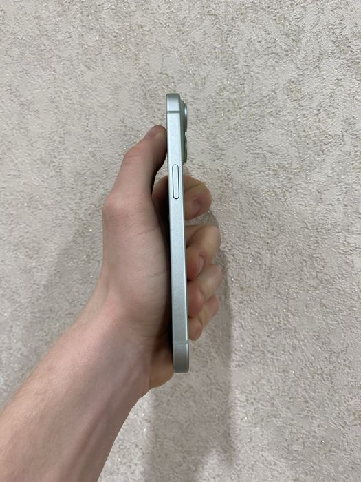 Iphone 15 в идеальном состоянии!