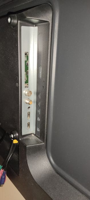 Продам телевизор