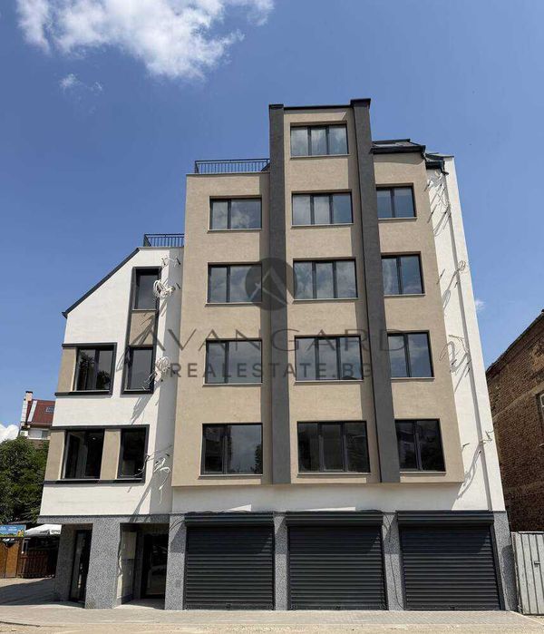 Продава се Двустаен апартамент в Пловдив, Кючук Париж - 61 кв.м за 1853 €/кв.м - Снимка #5