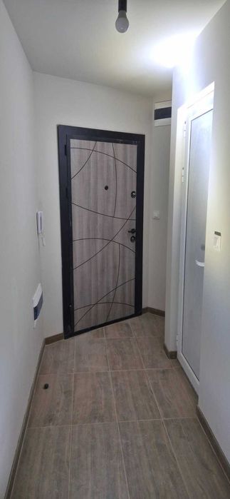 Продава се Двустаен апартамент в Велико Търново, Бузлуджа - 71 кв.м за 611 €/кв.м - Снимка #1