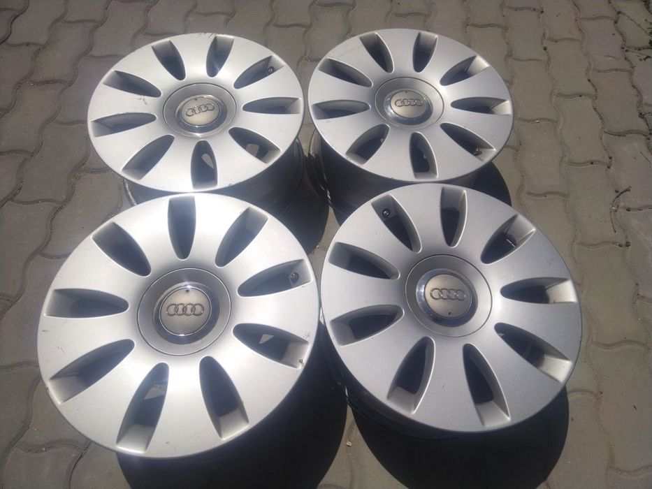 Оригинални джанти 16 цола 7J междуболтово 5×112mm
Подходящи за АUDI A3