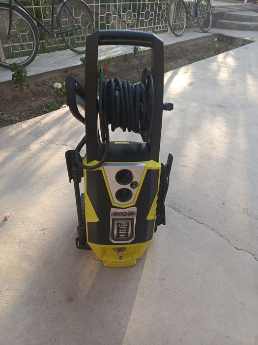 Ryobi RPW150XRB Электрическая мойка высокого давления 150 Bar. karcher
