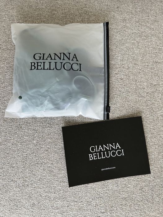 Бански Gianna Bellucci