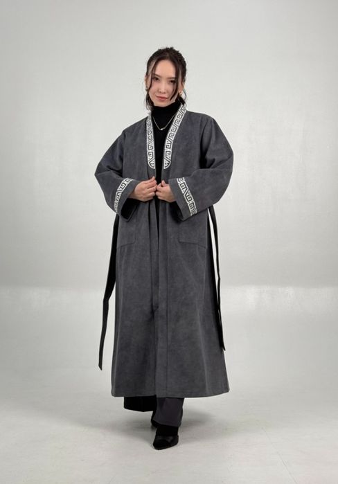 Национальный костюм графит