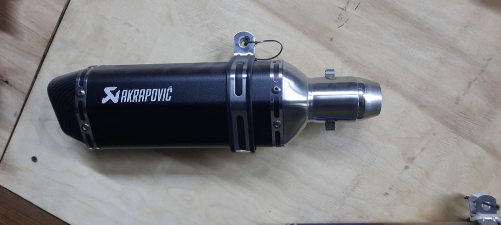 Глушитель Акрапович