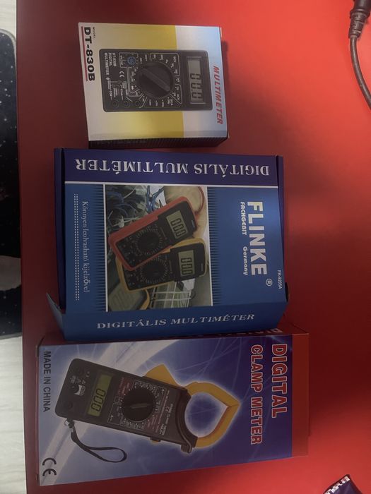 Lichidare stoc multimetre digitale