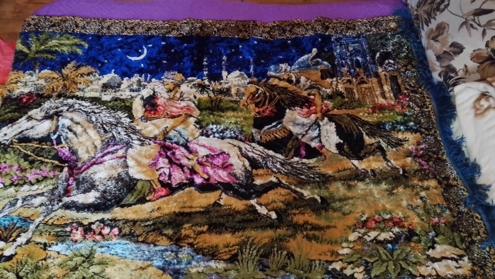 Vînd carpeta cu răpirea din serai in condiți bune