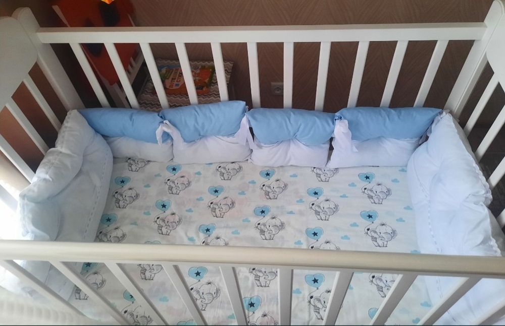 Бортики в кроватку