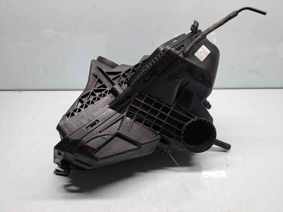 Carcasa filtru aer  AUDI A5 (8T3) [Fabr 2007-2015] 8K0133837T 2.0 TDI