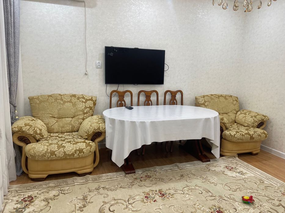 Диван с креслами