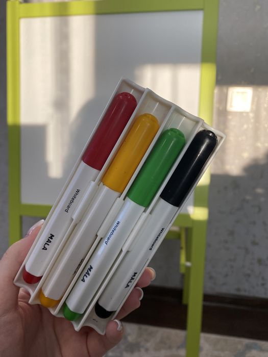 Продаю мольберт доску для рисования ИКЕА Мола + фломастеры Мола