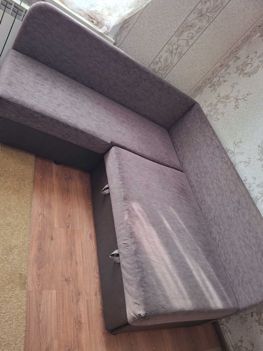 Мягкая мебель , в хорошем состояние
