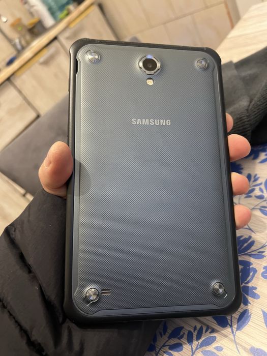 Tableta samsung impecabila galaxy tab active cu carela sim