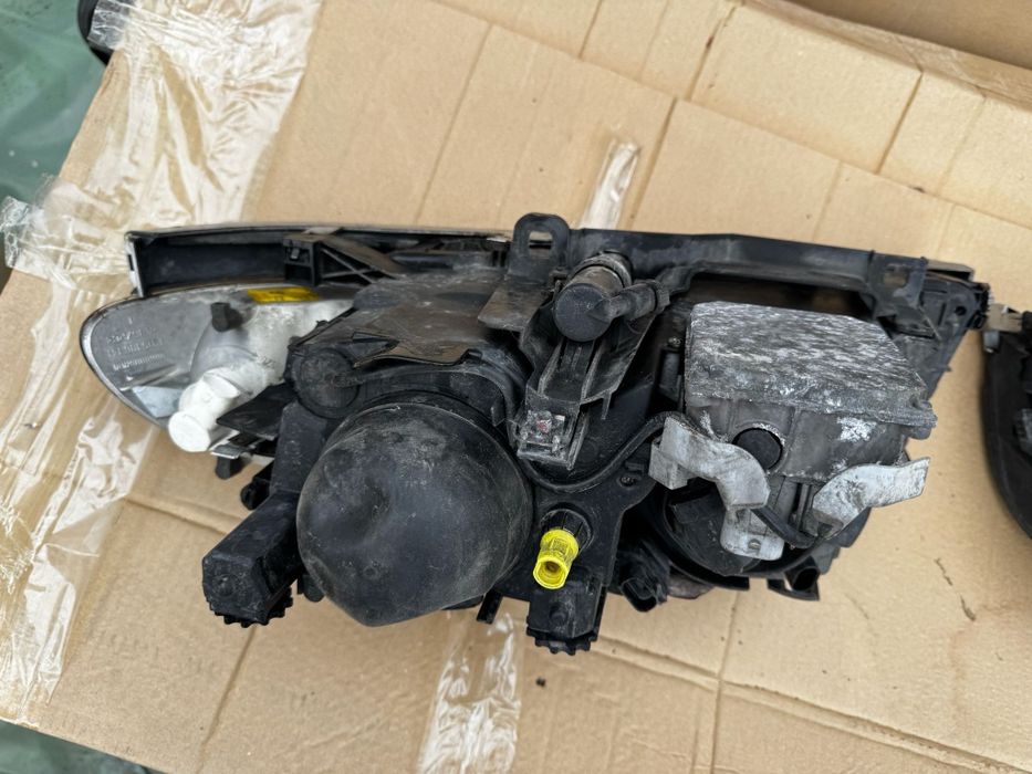 Faruri Xenon Cu Lupa BMW Seria 3 E46 Sedan Touring NFL