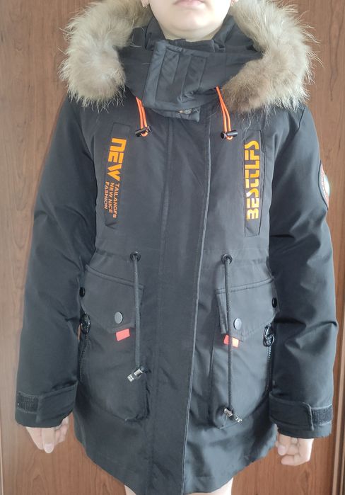 Продам пуховик на девочку