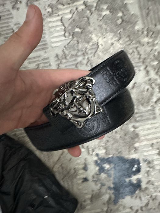 Ремни Versace, скидка при покупке от 2