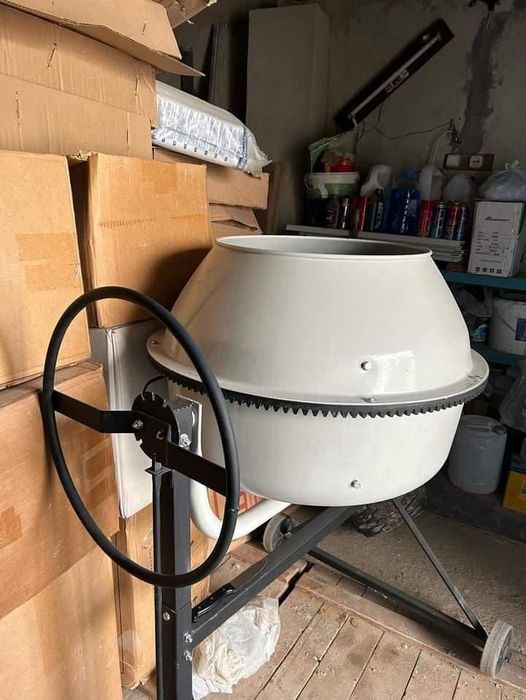 Продаётся бетономешалка