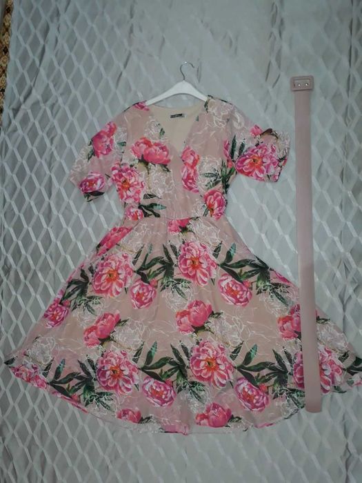 Продаётся турецкое шифоновое платье