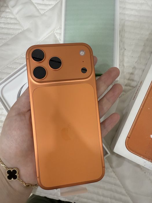 Iphone 17 pro max с гарантией
