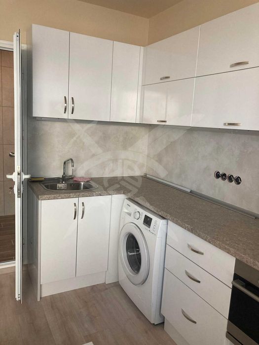 Дава се под наем Двустаен апартамент в Варна, Погреби - 50 кв.м за 780 € - Снимка #1