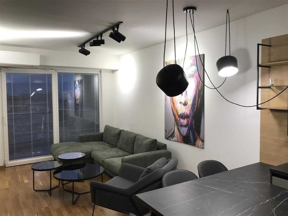 Дава се под наем Тристаен апартамент в София, Зона Б-5 - 100 кв.м за 663 € - Снимка #1