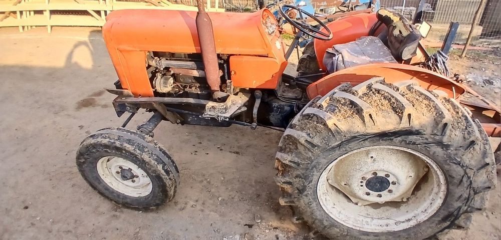Vand tractor fiat 411r