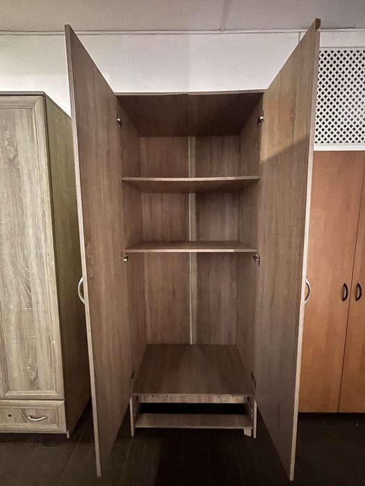 Срочно продам шкаф