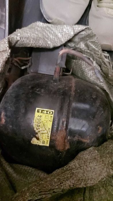 Продается мотор холодильник.