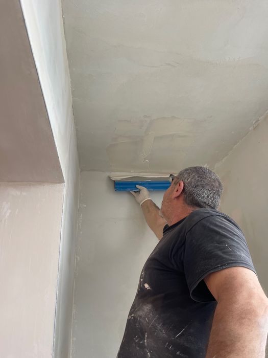 Майстор за ремонти – гипсокартон, шпакловка, боядисване – Варна