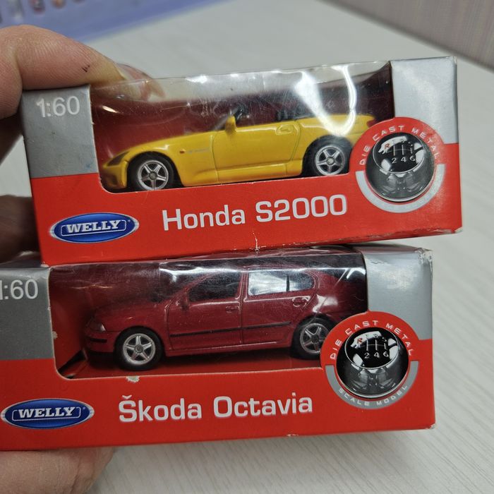 Машинки модельки маленькие