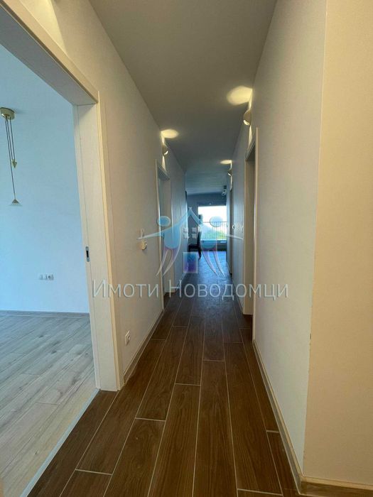 Продава се Многостаен апартамент в Шумен, 2-ри корпус - 133 кв.м за 1316 €/кв.м - Снимка #8