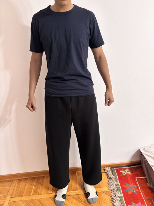Черные штаны uniqlo
