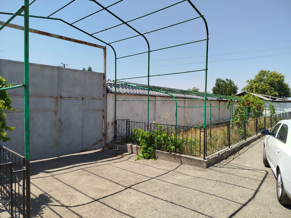 Продам ферму срочно в кибрай жилой дом