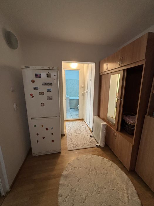 Apartament cu 2 camere de închiriat