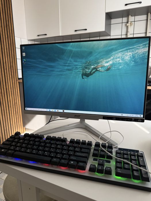 Продам моноблок Acer Aspire c22